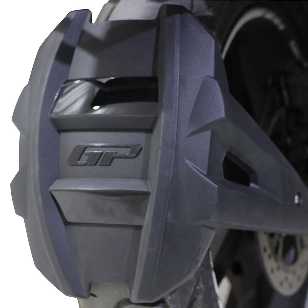 Blatobran zadnji CF MOTO 800 MT (22-23) GP KOMPOZIT