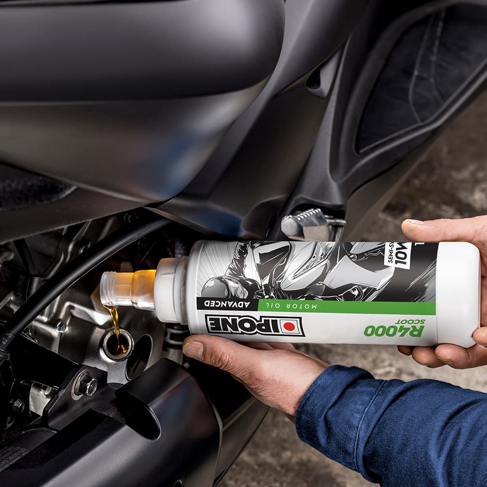 IPONE polusintetičko ulje za skutere 4T R4000 Scoot 10W40 1L