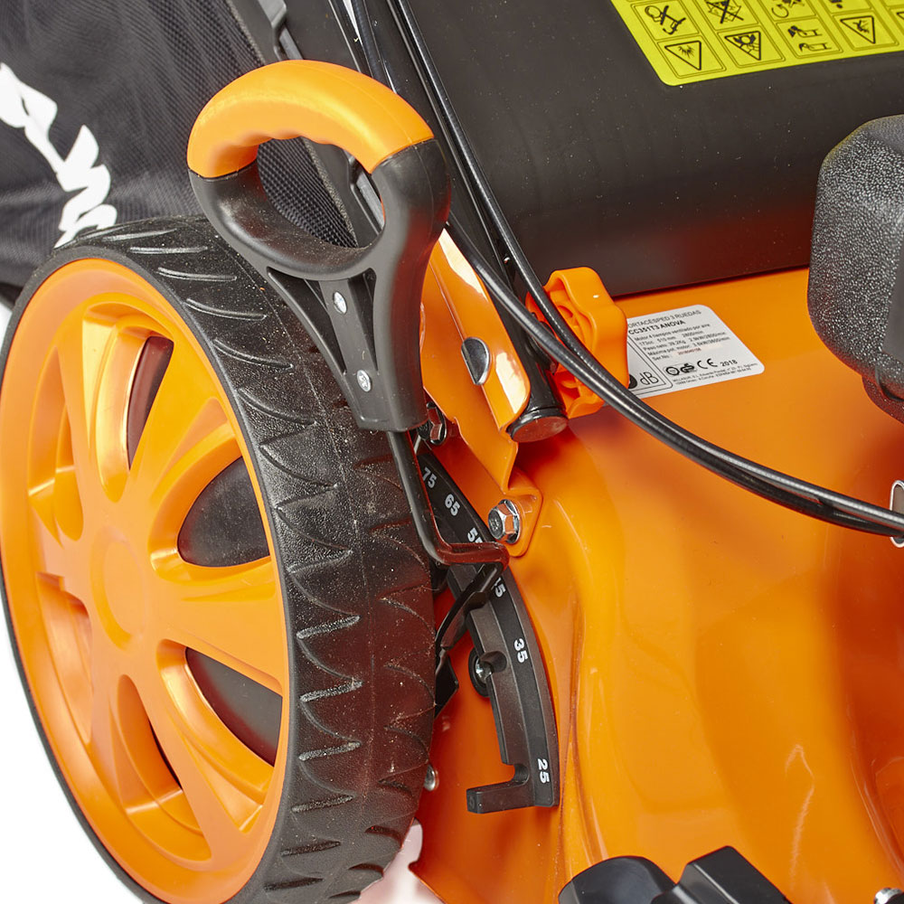 Motorna kosačica ANOVA CC351T3 - 51cm / 5HP - tri točka / zero turn