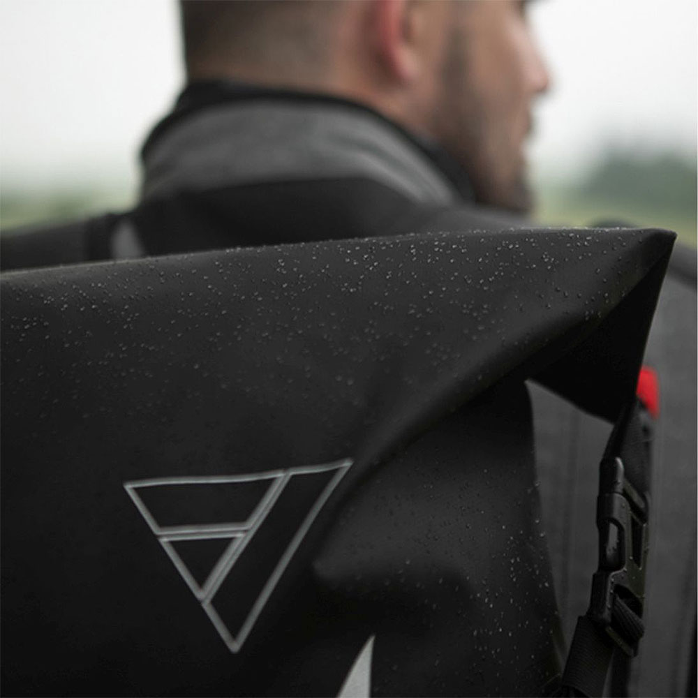 Ranac MODEKA DRY PACK crni 22L