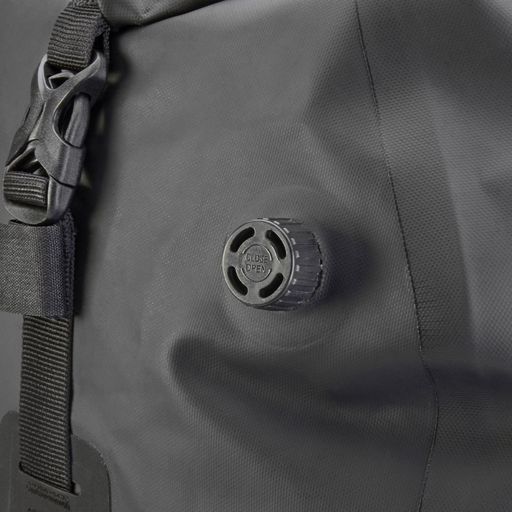 Repna transportna torba GIVI GRT712C CANYON 40L